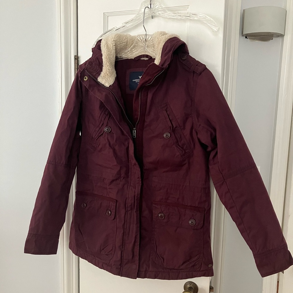 American Eagle Outfitters Women’s Hooded Coat size Small Plum cargo pocket NWT